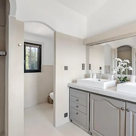 Villa Luxueuse Vue Vignes Avec Piscine Et Terrain De Petanque
